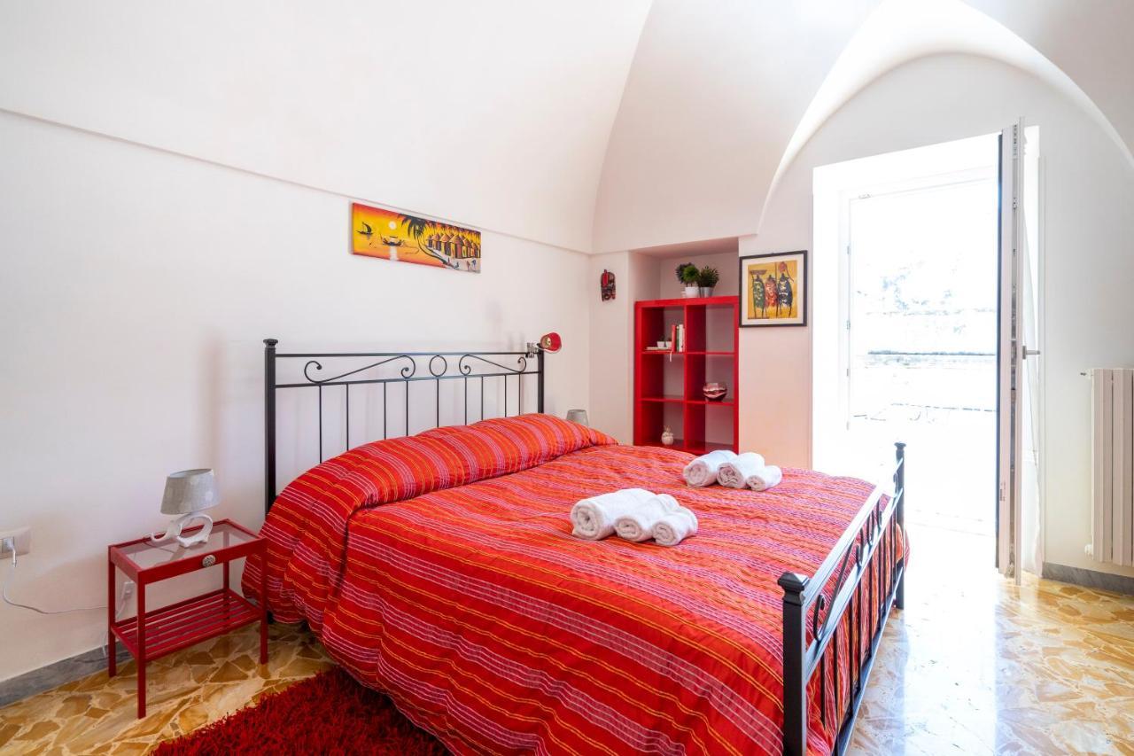 Vico II Terrace Apartment A Step From Piazza Roma Martina Franca Kültér fotó