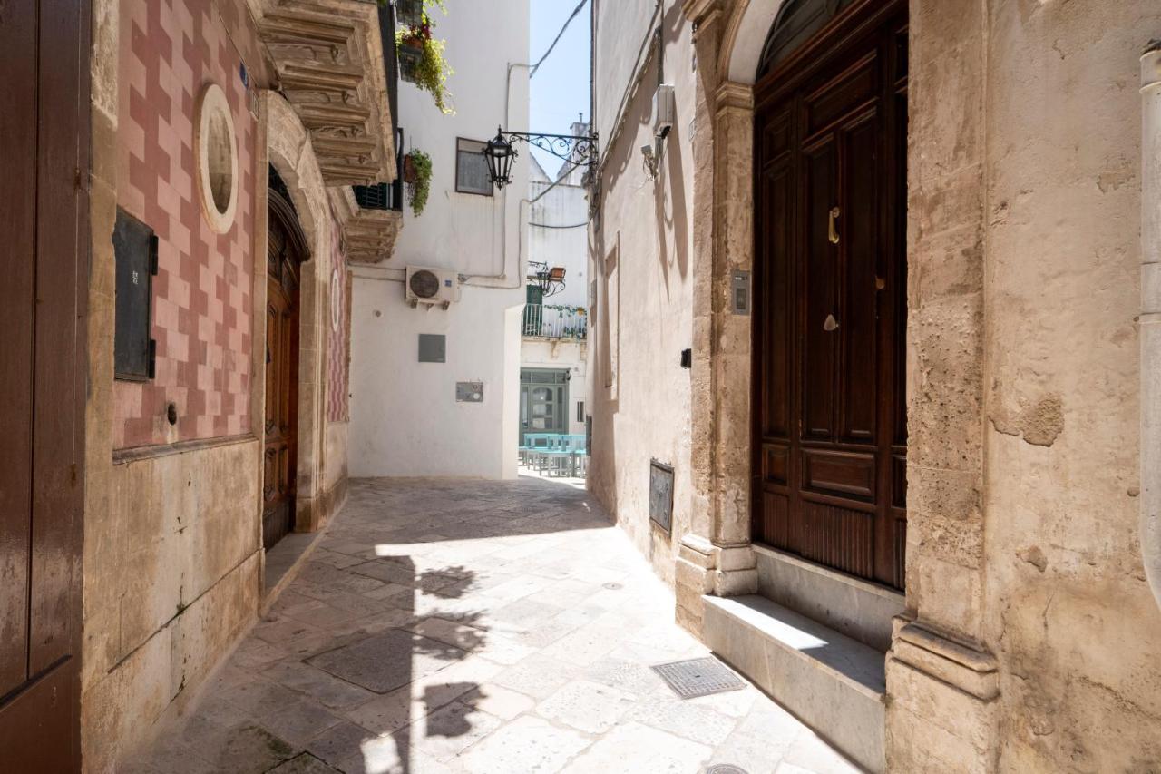 Vico II Terrace Apartment A Step From Piazza Roma Martina Franca Kültér fotó