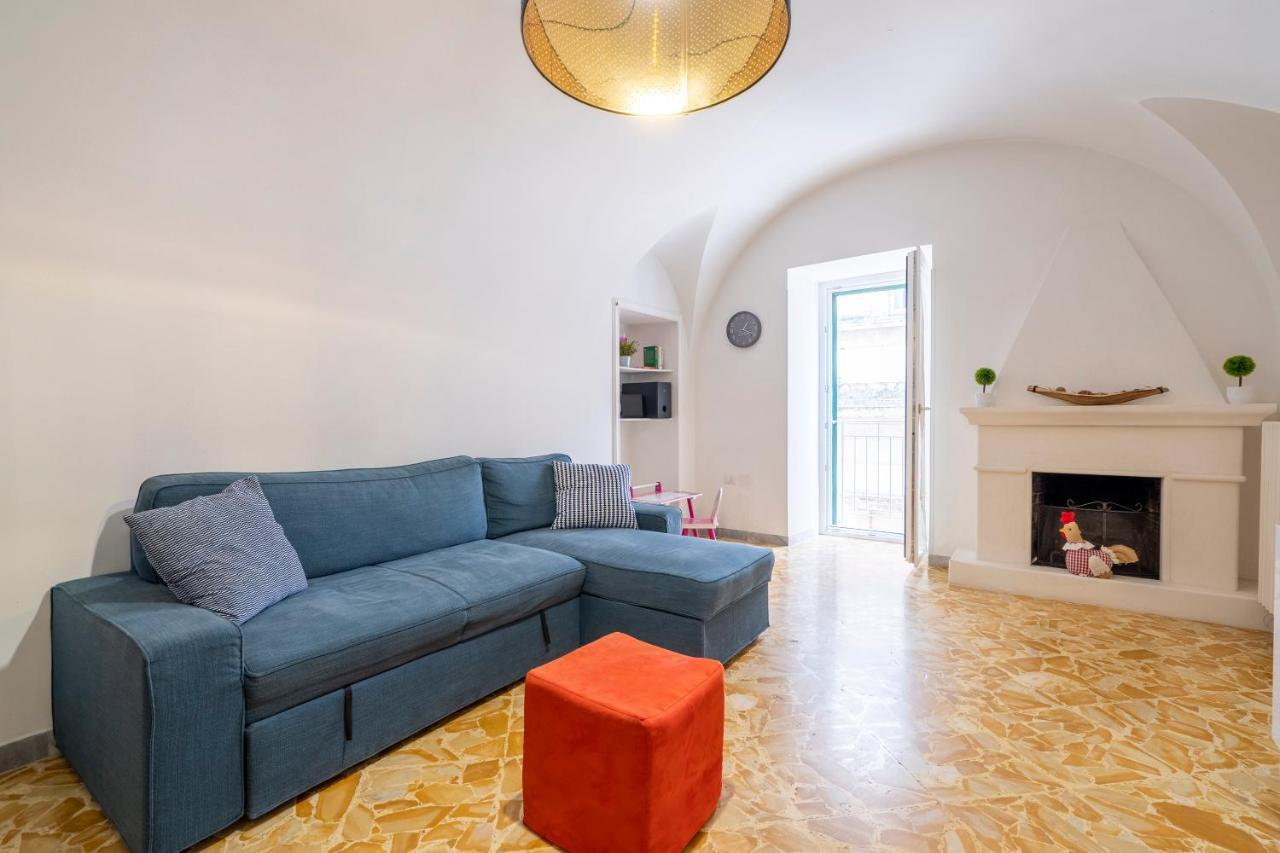 Vico II Terrace Apartment A Step From Piazza Roma Martina Franca Kültér fotó